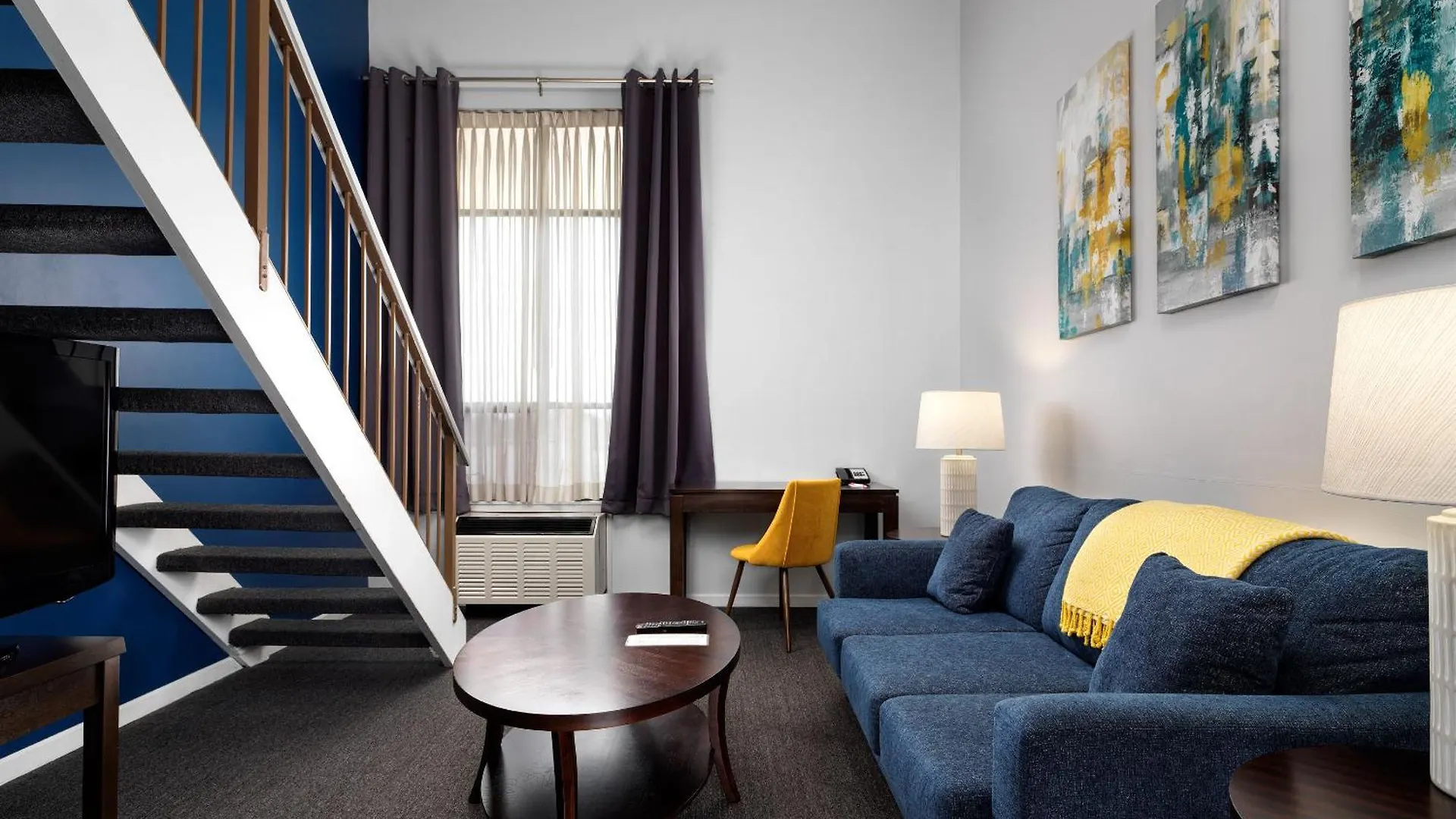 Huntingdon Hotel And Suites Victoria