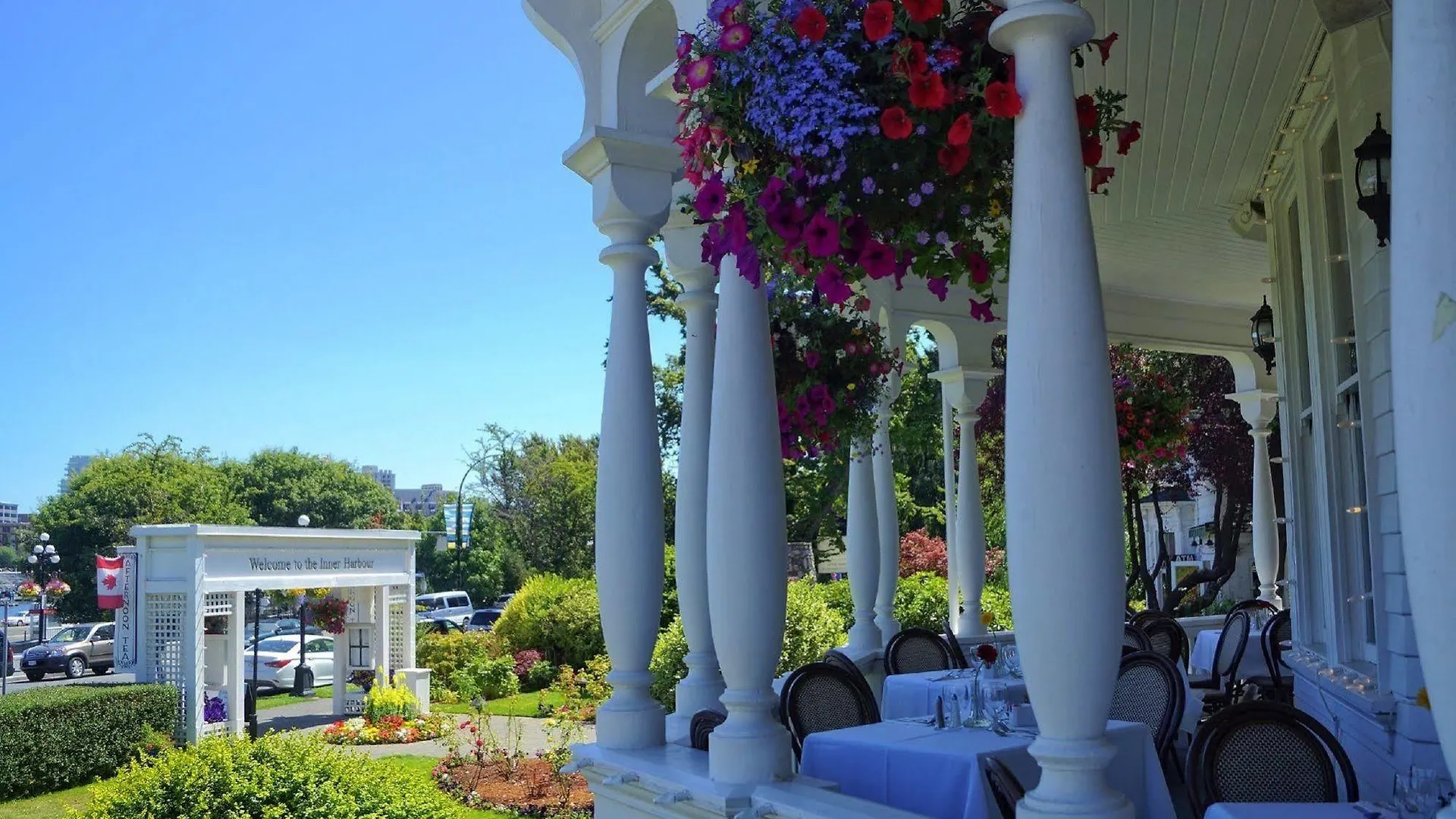 Huntingdon Hotel And Suites Victoria