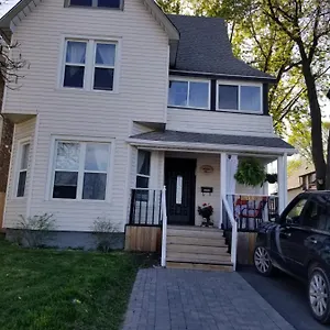 Adam Bed & Breakfast Niagara Falls