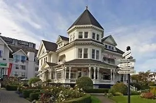 Huntingdon Hotel And Suites Victoria