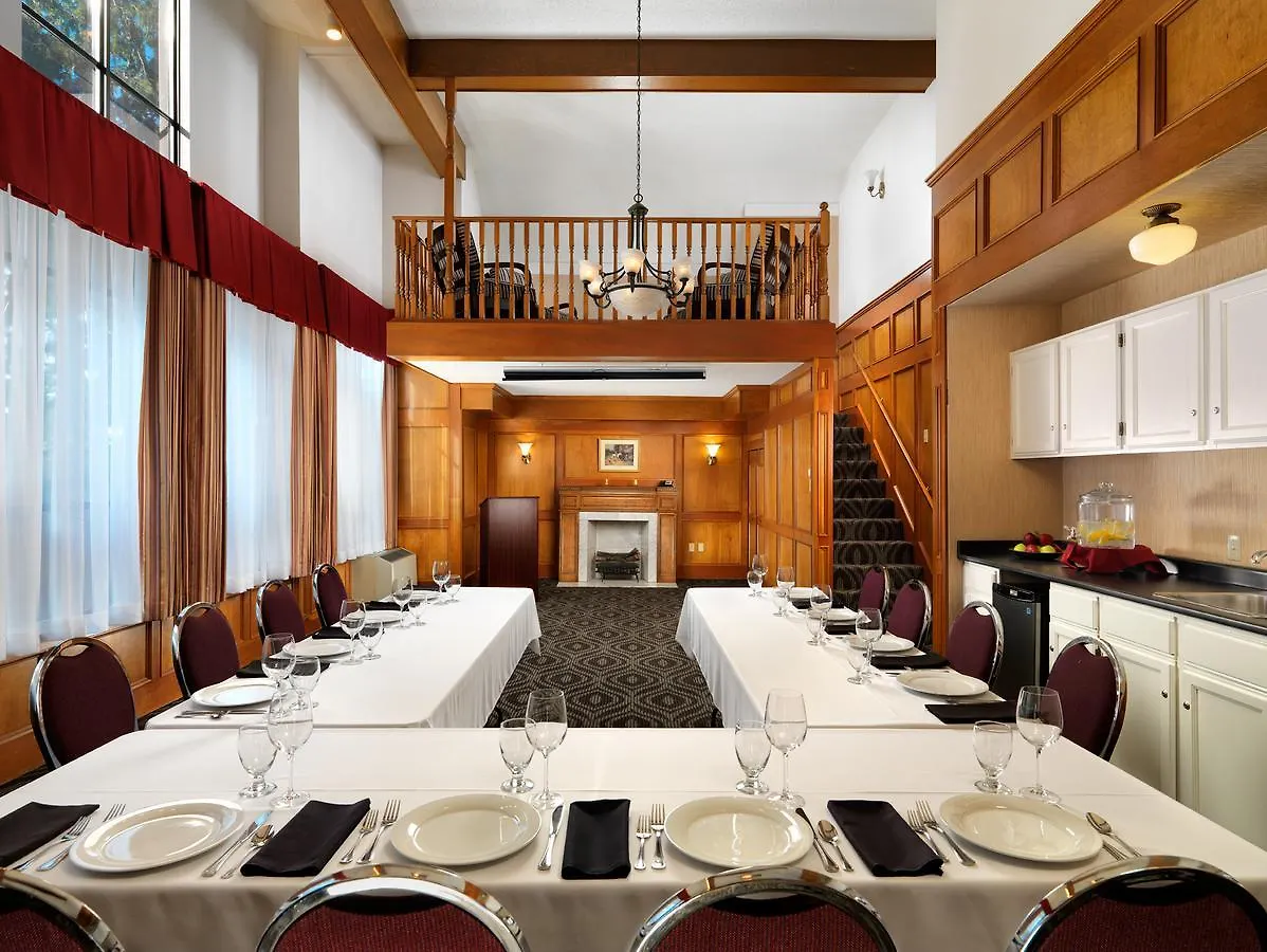 Huntingdon Hotel And Suites Victoria